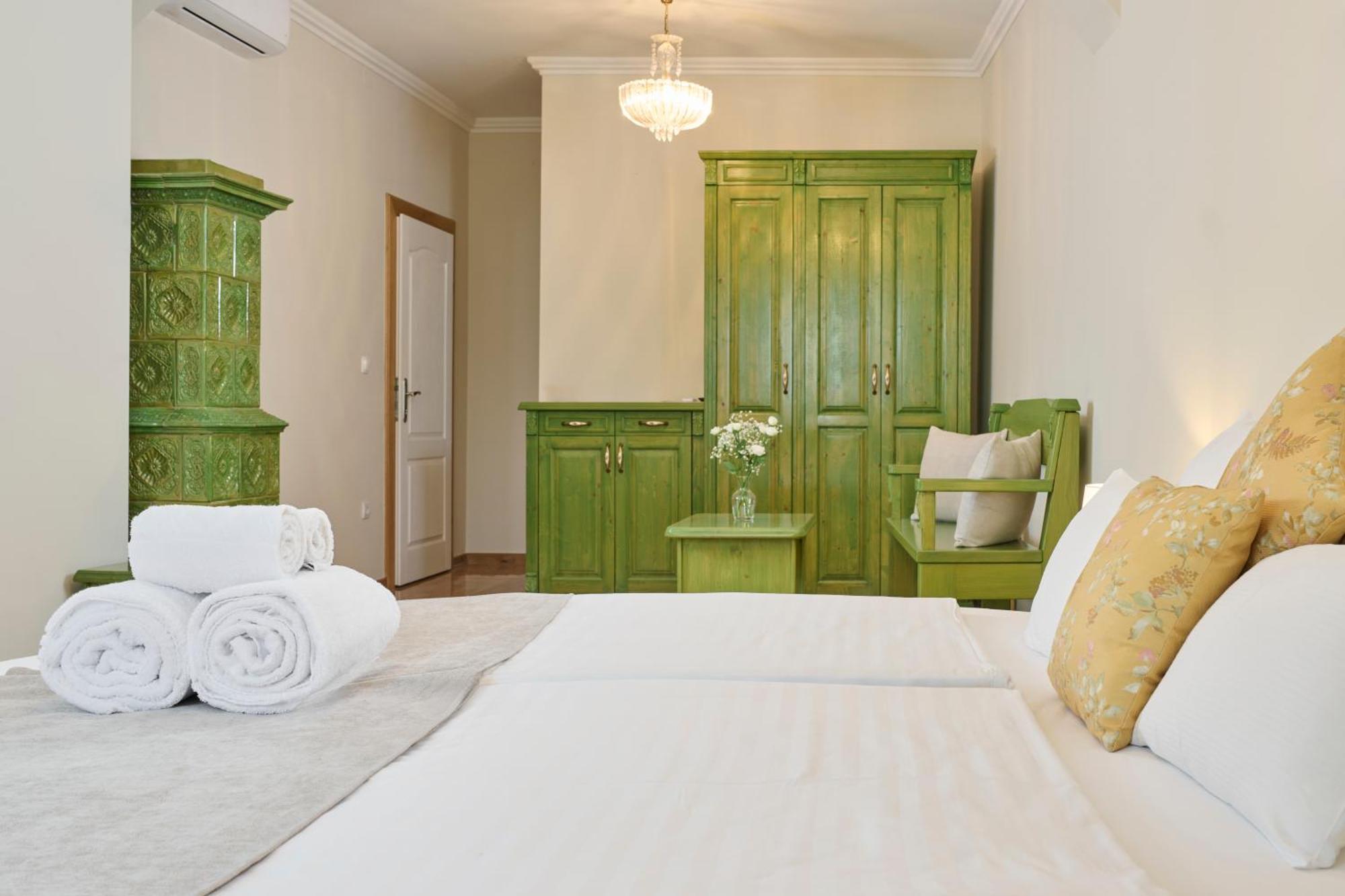 Hotel Kadoor Karlovac Buitenkant foto